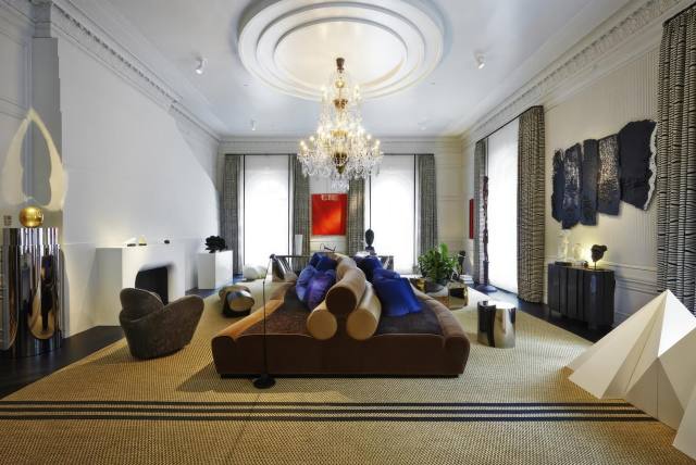 imagen7 1 3 Interiores modernos de un salon amplio con decoracion elegante